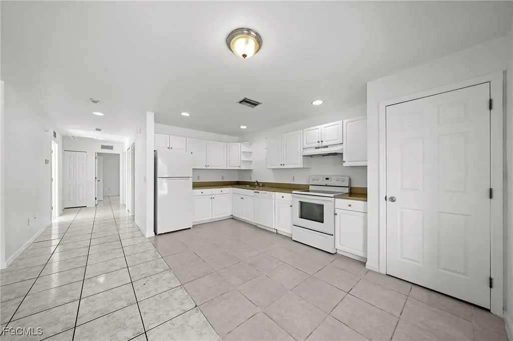 4735 30th Street SW Lehigh Acres FL 33973