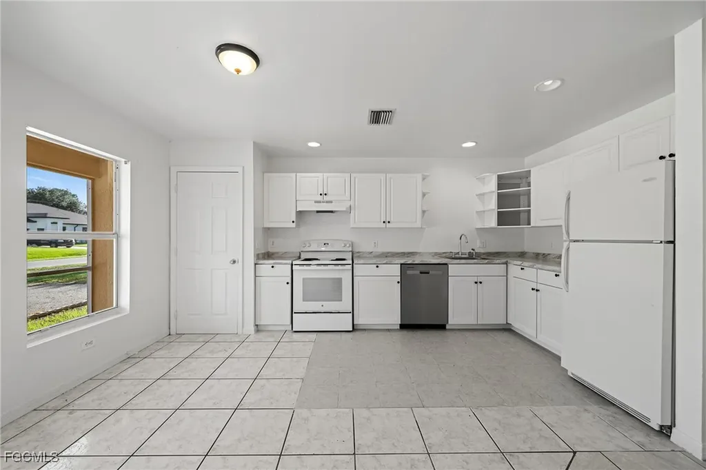4735 30th Street SW Lehigh Acres FL 33973