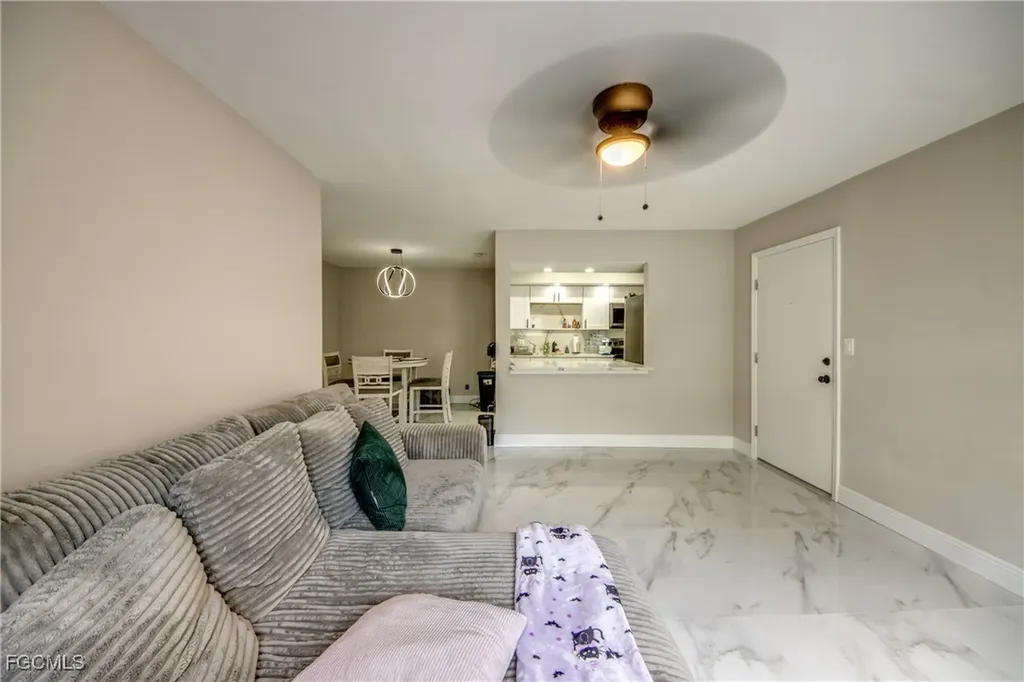 2544 1st Street Fort Myers FL 33901