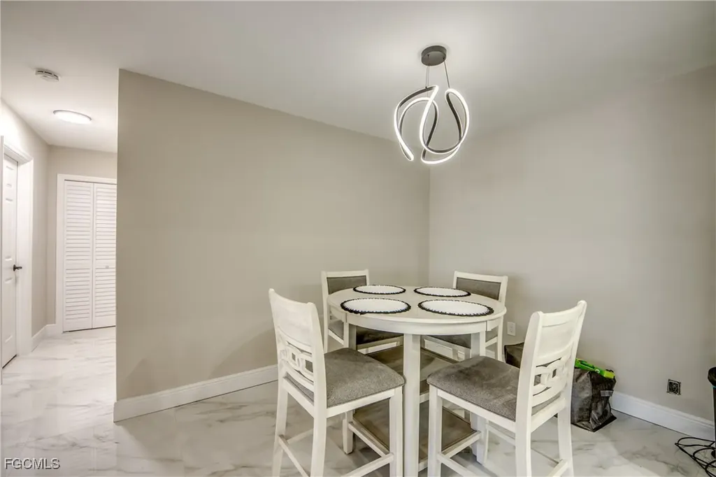 2544 1st Street Fort Myers FL 33901