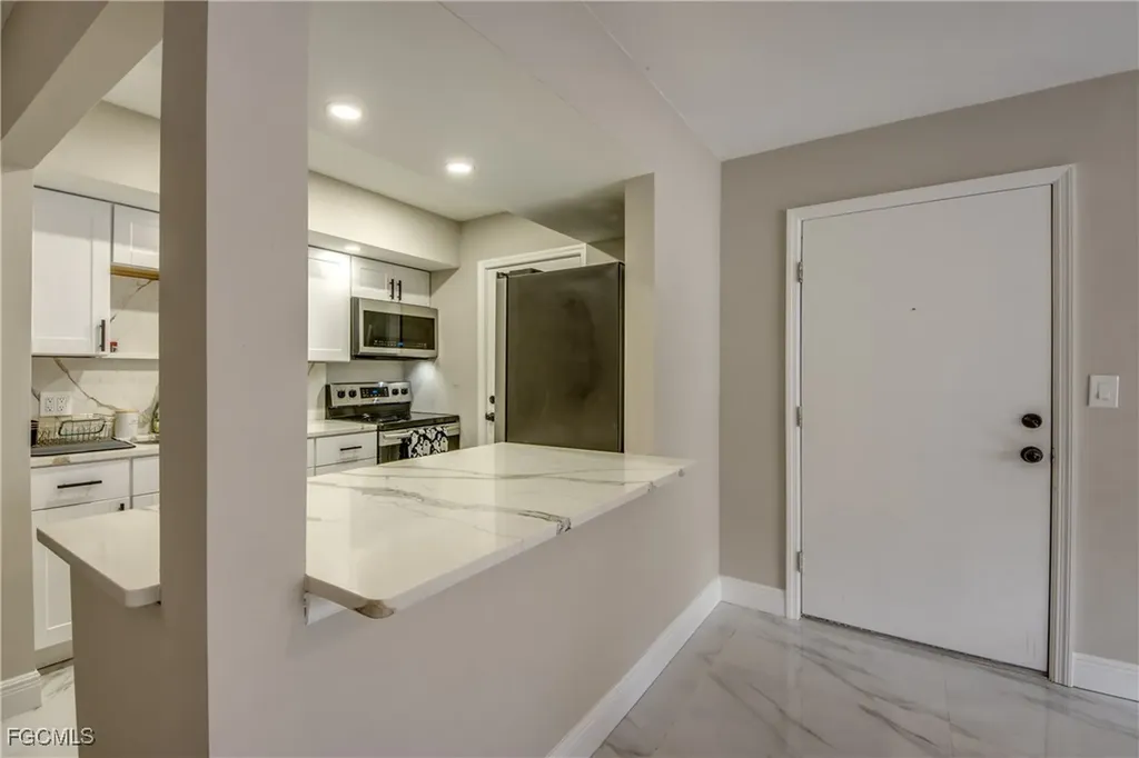 2544 1st Street Fort Myers FL 33901