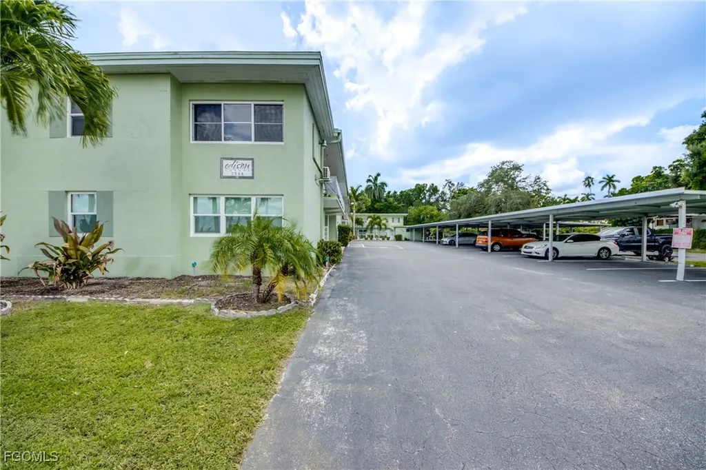 2544 1st Street Fort Myers FL 33901