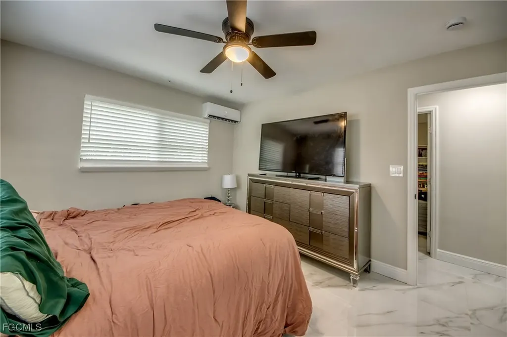 2544 1st Street Fort Myers FL 33901