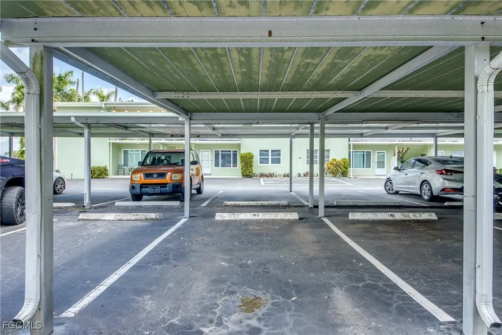 2544 1st Street Fort Myers FL 33901