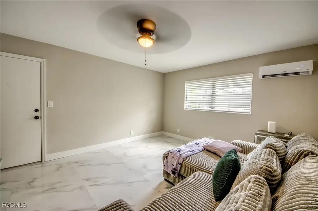 2544 1st Street Fort Myers FL 33901