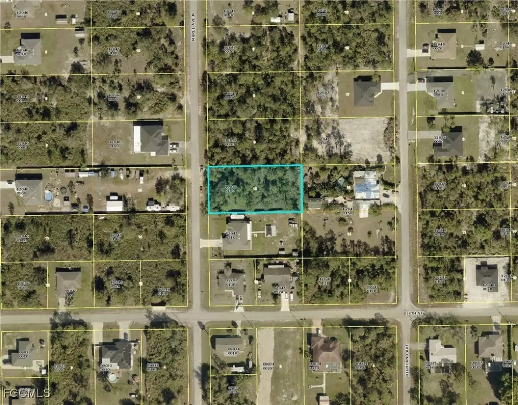 704 Maple Avenue N Lehigh Acres FL 33972