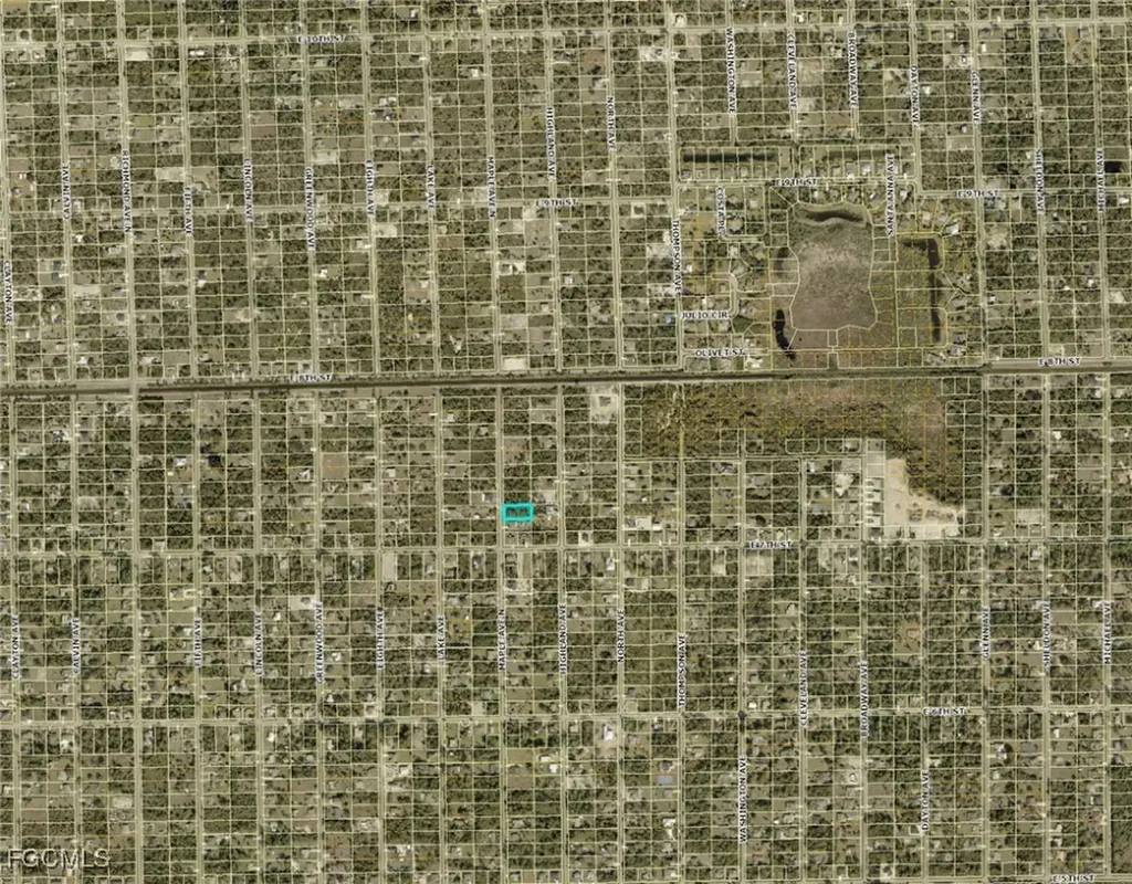 704 Maple Avenue N Lehigh Acres FL 33972