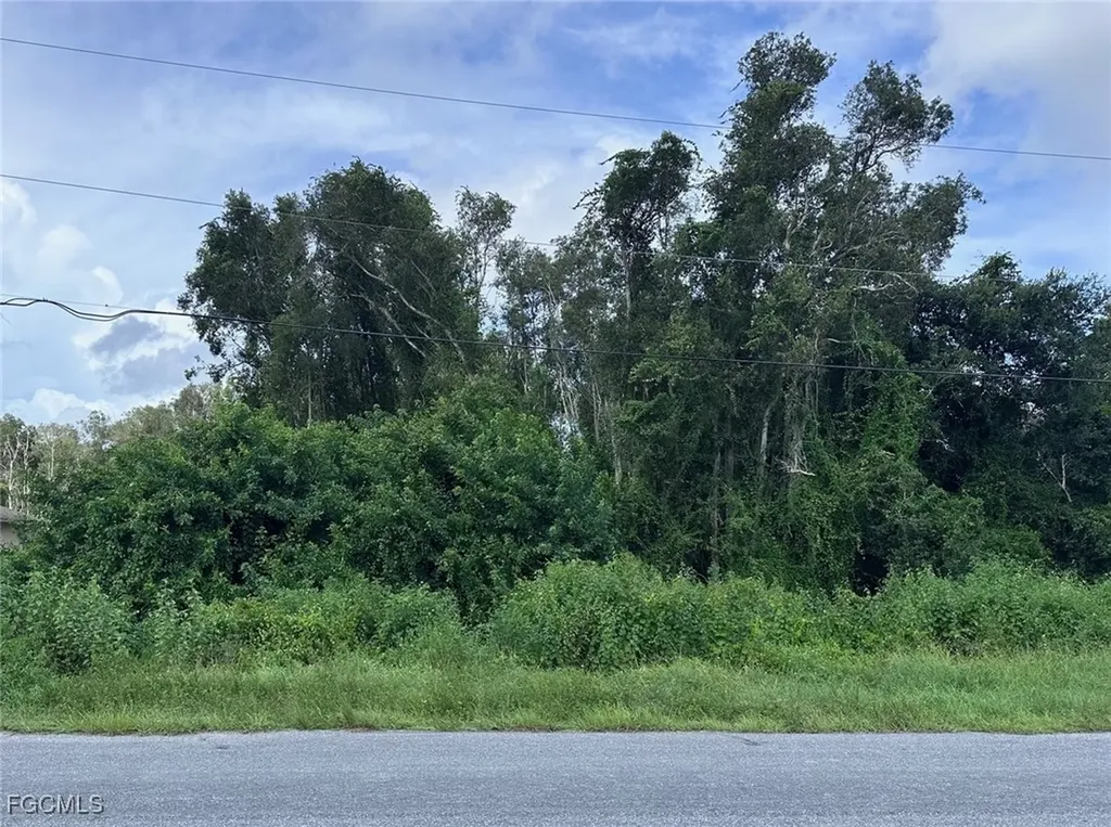 104 Zobora Circle Fort Myers FL 33913