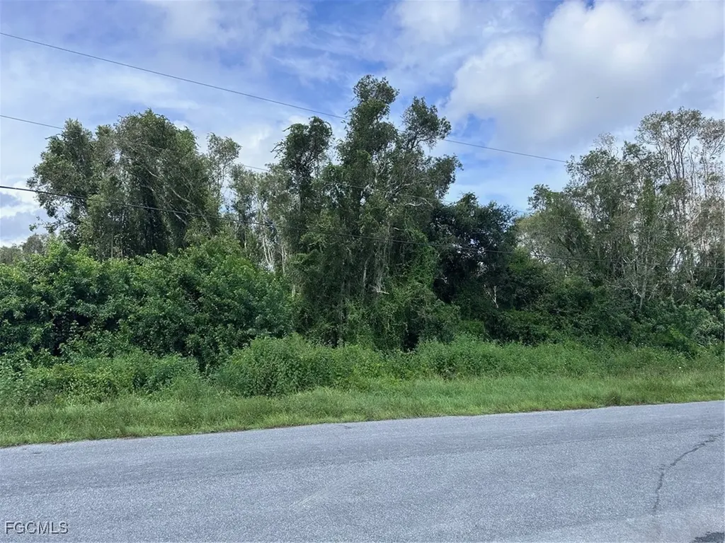 104 Zobora Circle Fort Myers FL 33913