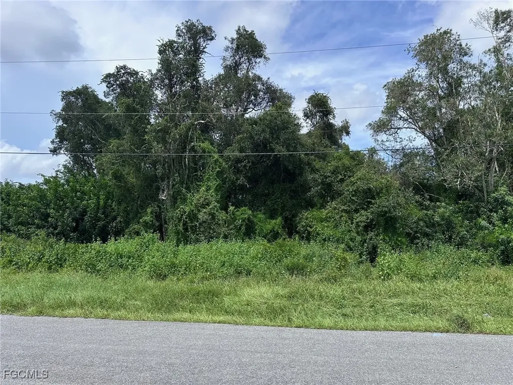 104 Zobora Circle Fort Myers FL 33913