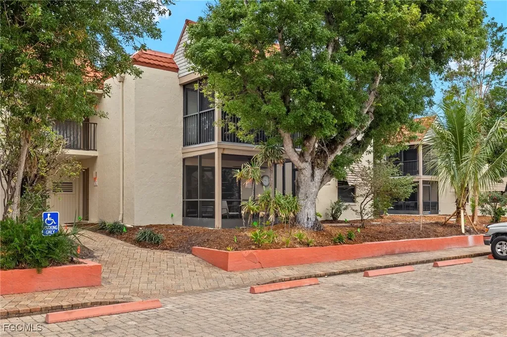 845 E Gulf Drive Sanibel FL 33957