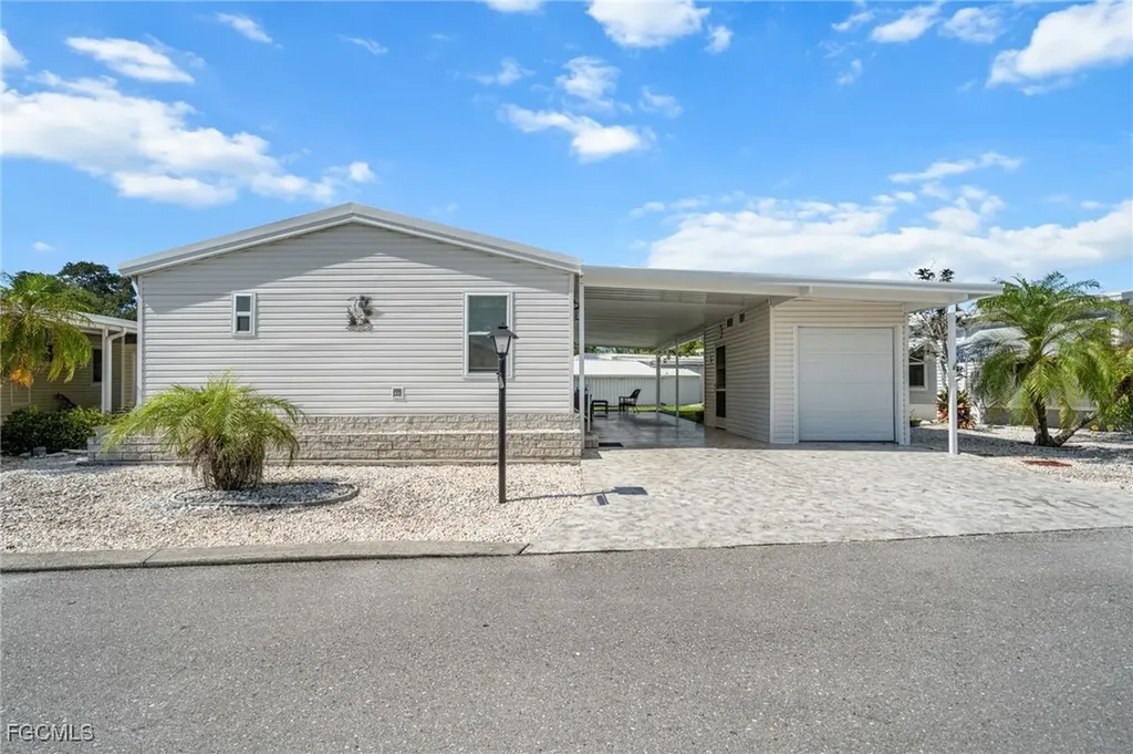 370 Nicklaus Boulevard North Fort Myers FL 33903