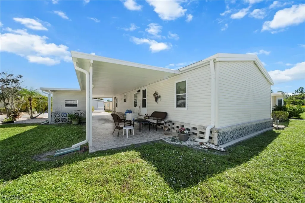 370 Nicklaus Boulevard North Fort Myers FL 33903