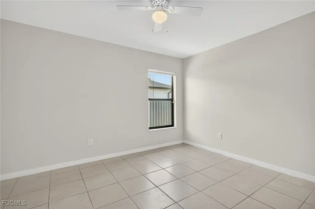 906/908 SE 6th Court Cape Coral FL 33990