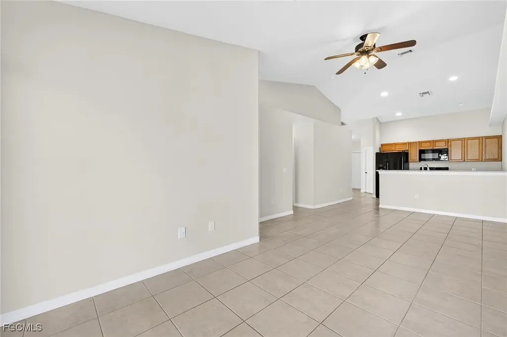 906/908 SE 6th Court Cape Coral FL 33990