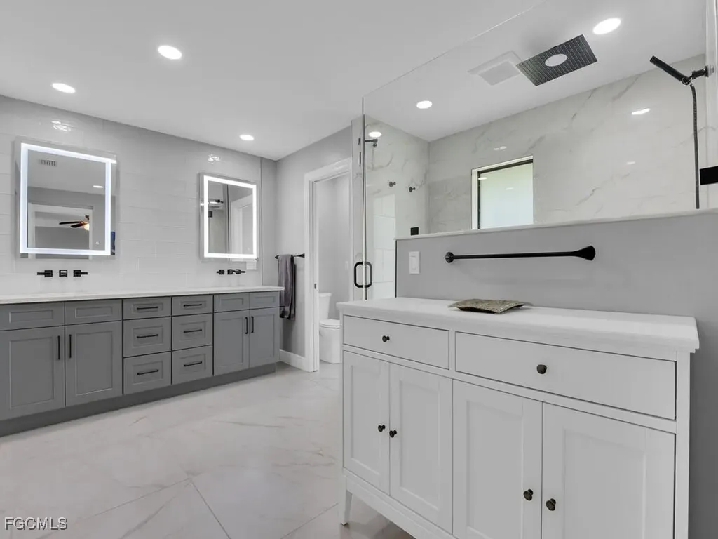 6923 Old Whiskey Creek Drive Fort Myers FL 33919