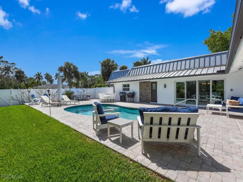 6923 Old Whiskey Creek Drive Fort Myers FL 33919