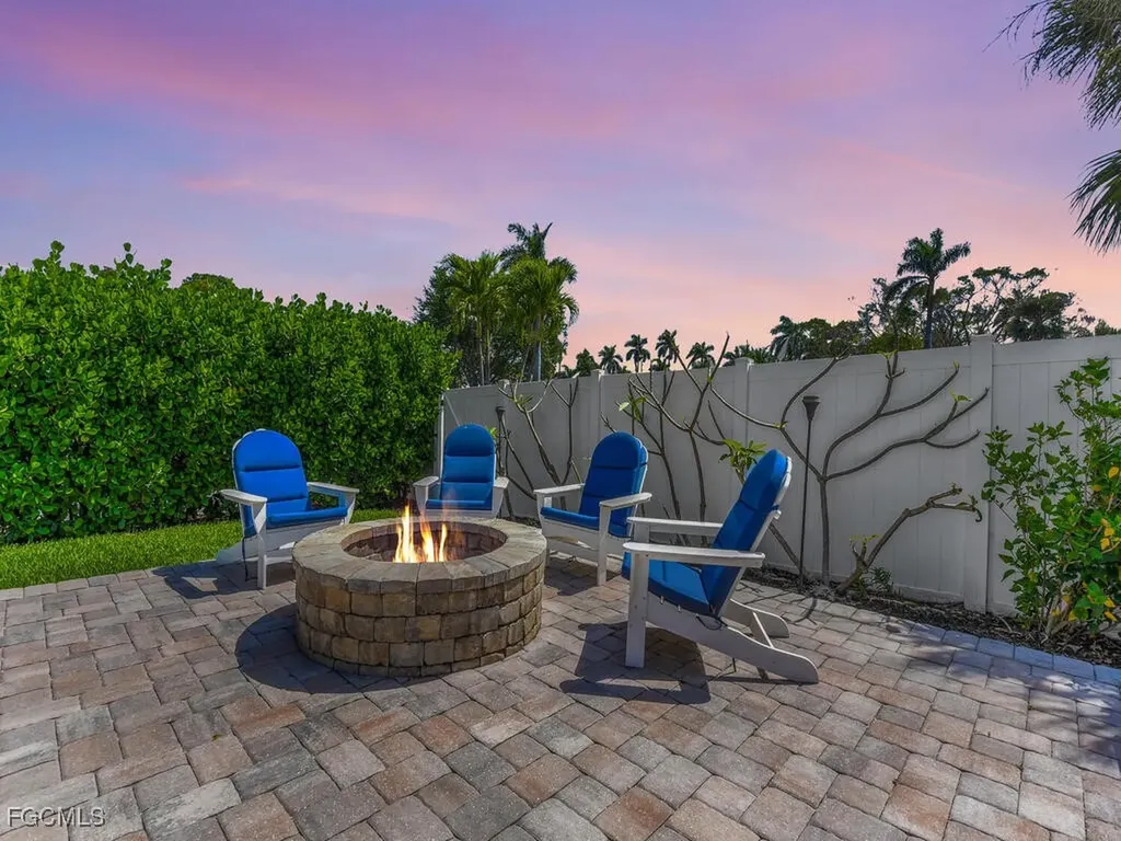 6923 Old Whiskey Creek Drive Fort Myers FL 33919