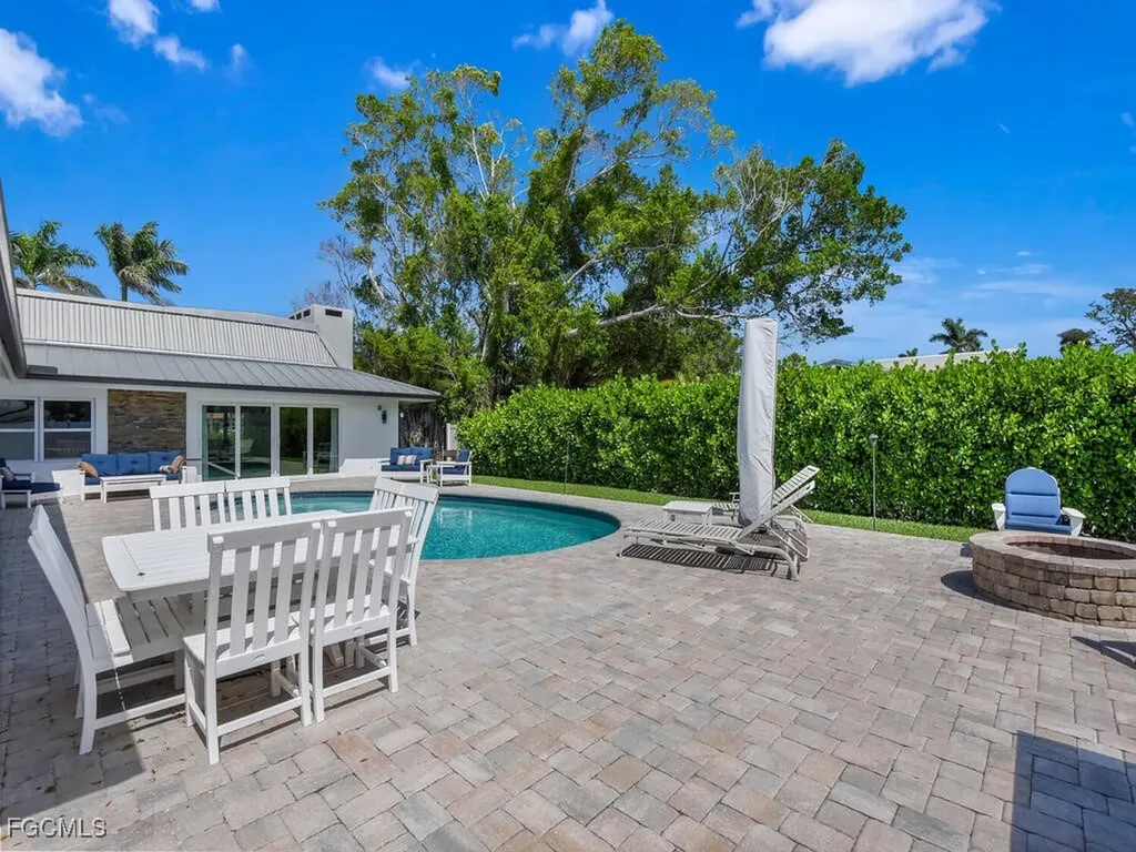 6923 Old Whiskey Creek Drive Fort Myers FL 33919