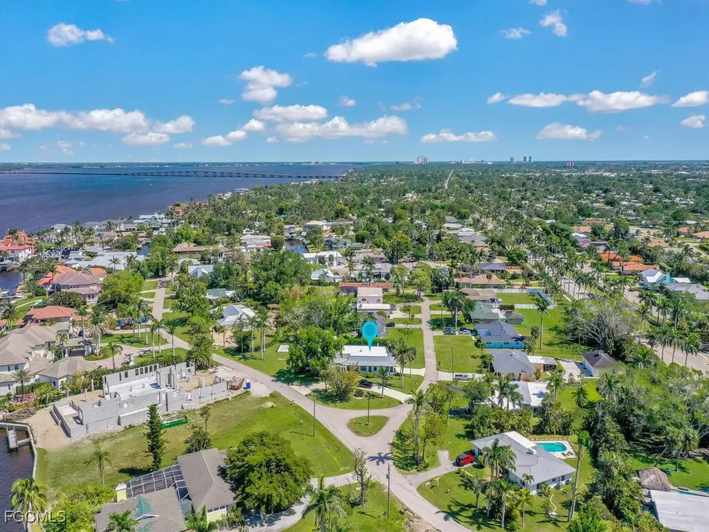 6923 Old Whiskey Creek Drive Fort Myers FL 33919