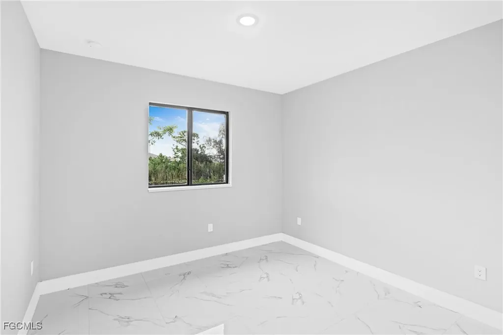 1907 NW 26th Street Cape Coral FL 33993