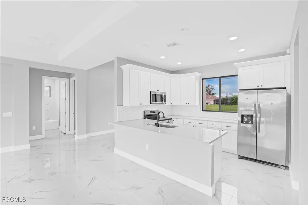 1907 NW 26th Street Cape Coral FL 33993