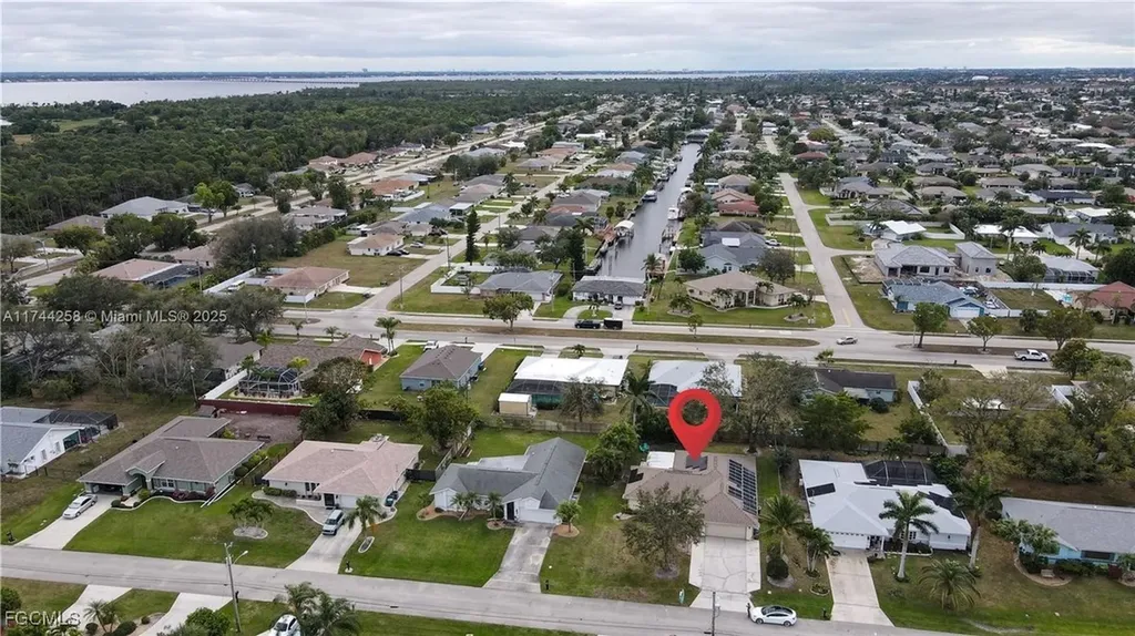2304 SE 8th Terrace Cape Coral FL 33990