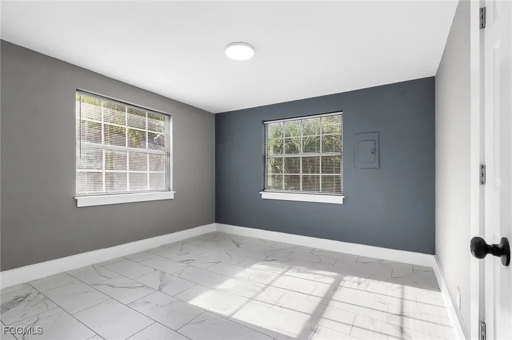 4472 E Riverside Drive Fort Myers FL 33905