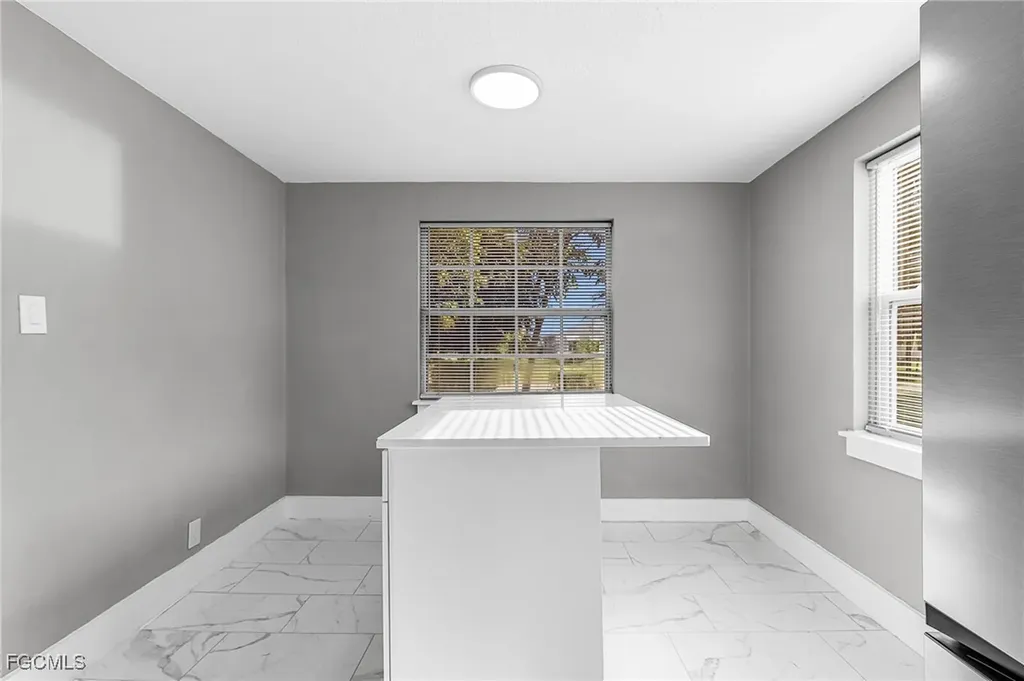 4472 E Riverside Drive Fort Myers FL 33905