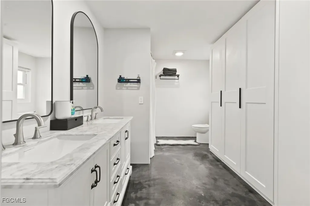 13764 River Forest Drive Fort Myers FL 33905