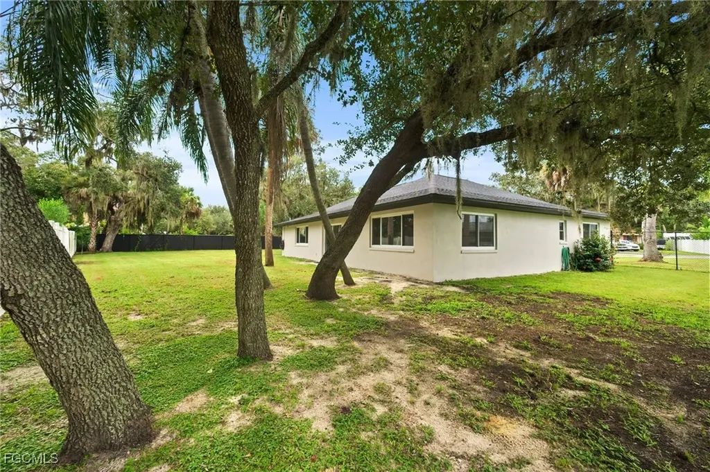 13764 River Forest Drive Fort Myers FL 33905