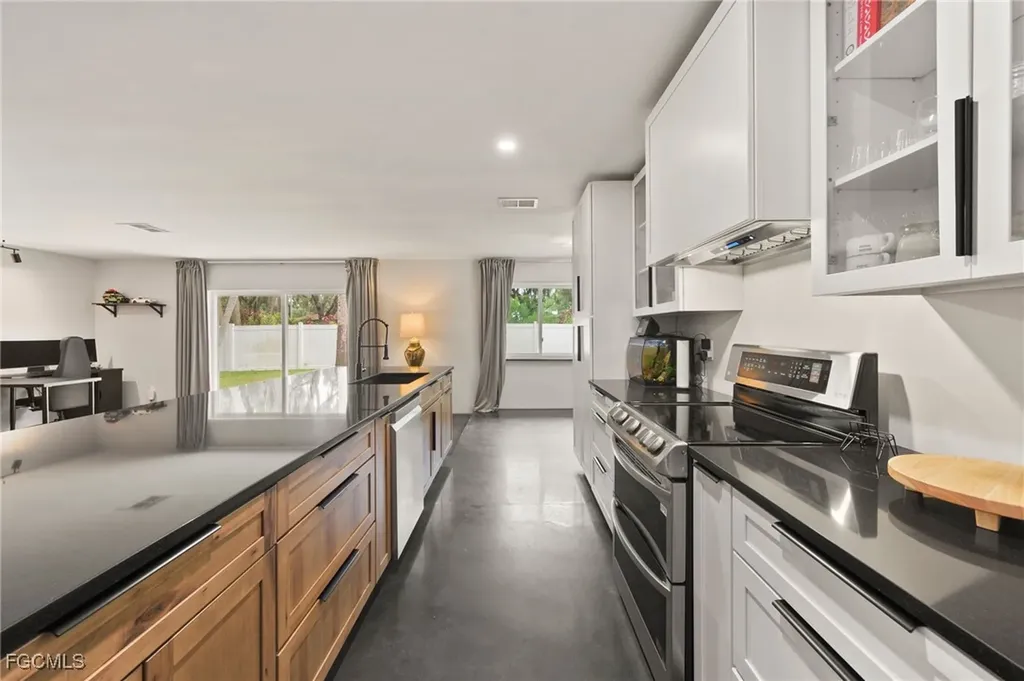 13764 River Forest Drive Fort Myers FL 33905