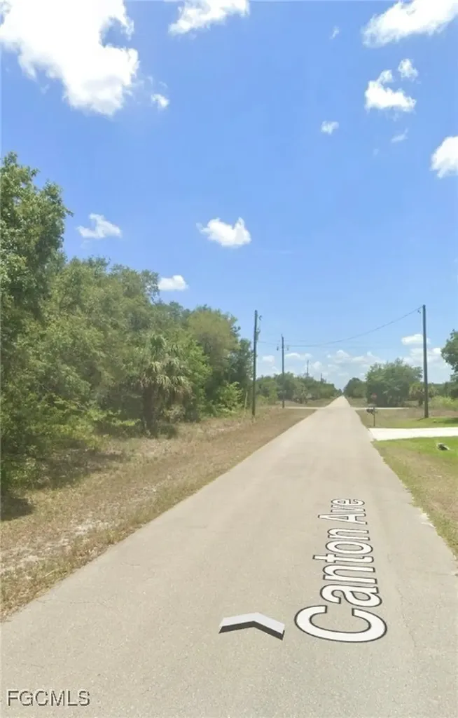 1621 Canton Avenue Lehigh Acres FL 33972