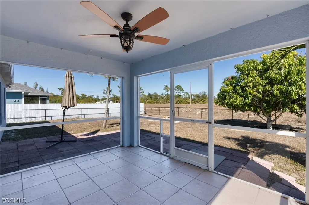 4305 NE 20th Place Cape Coral FL 33909