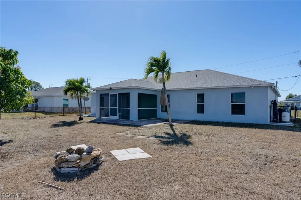 4305 NE 20th Place Cape Coral FL 33909