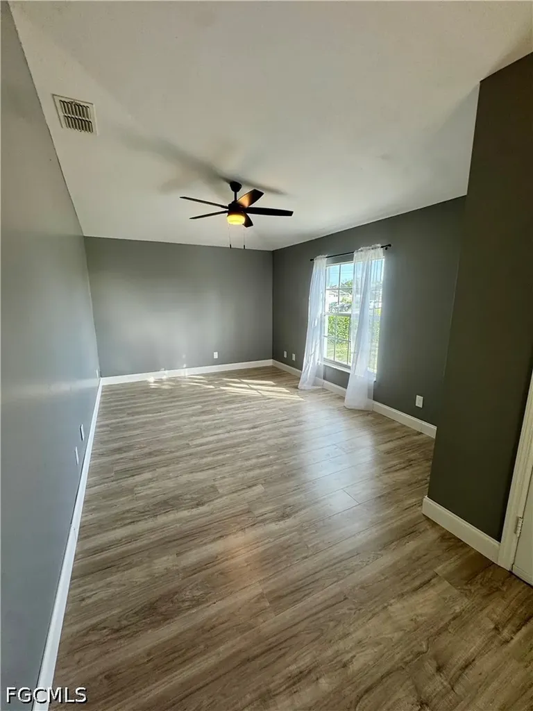 4305 NE 20th Place Cape Coral FL 33909