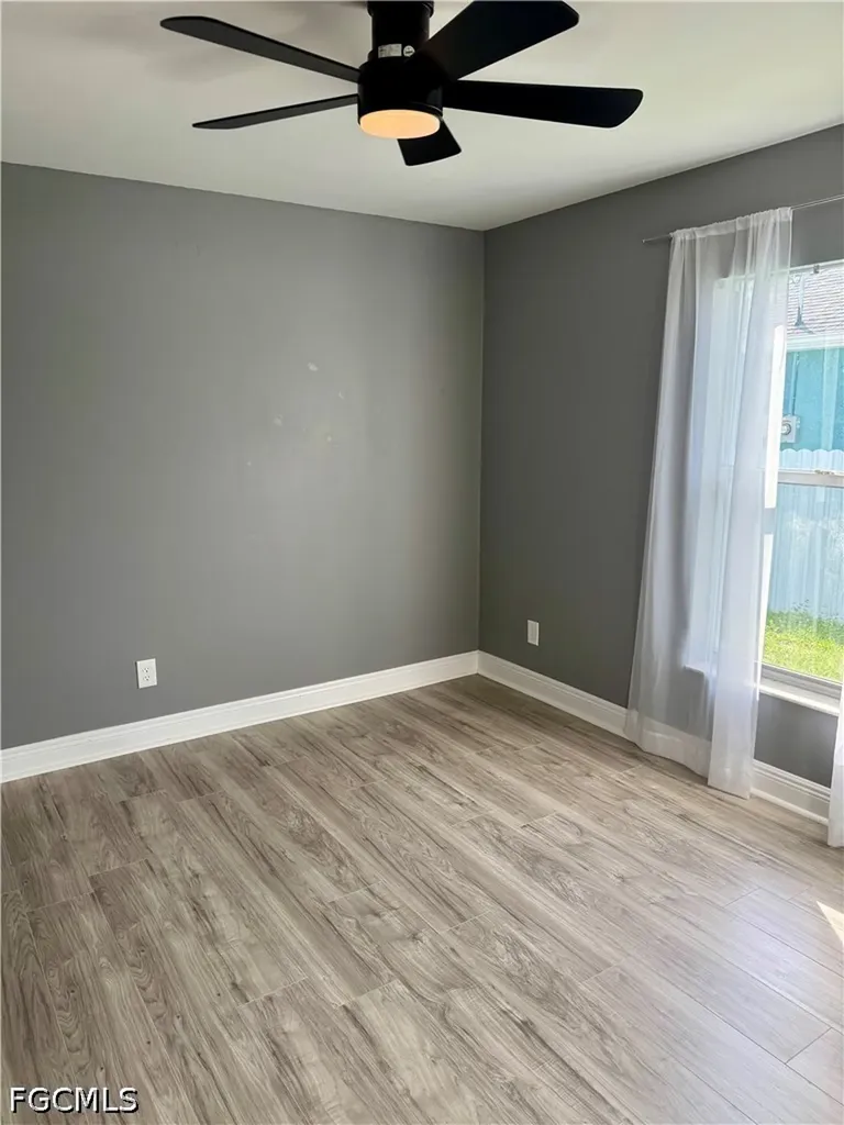 4305 NE 20th Place Cape Coral FL 33909