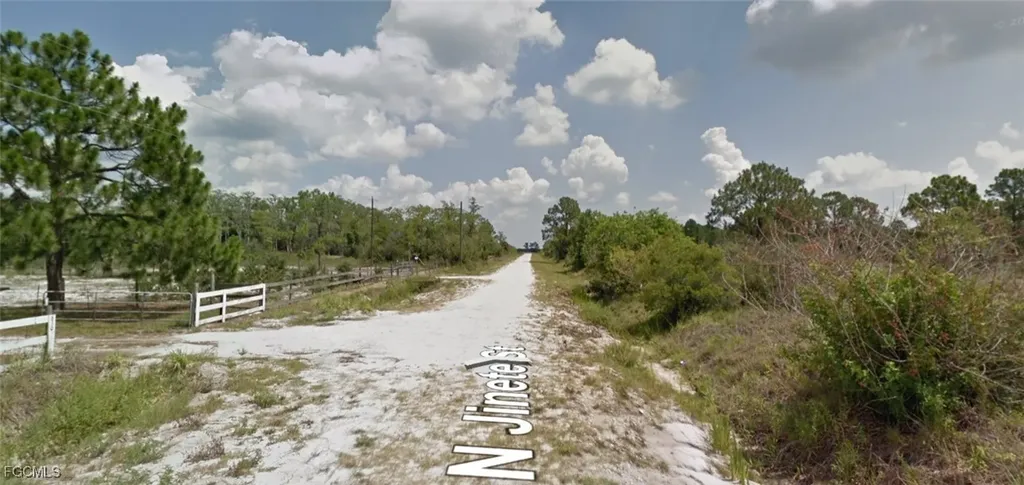 810 N Jinete Street Clewiston FL 33440