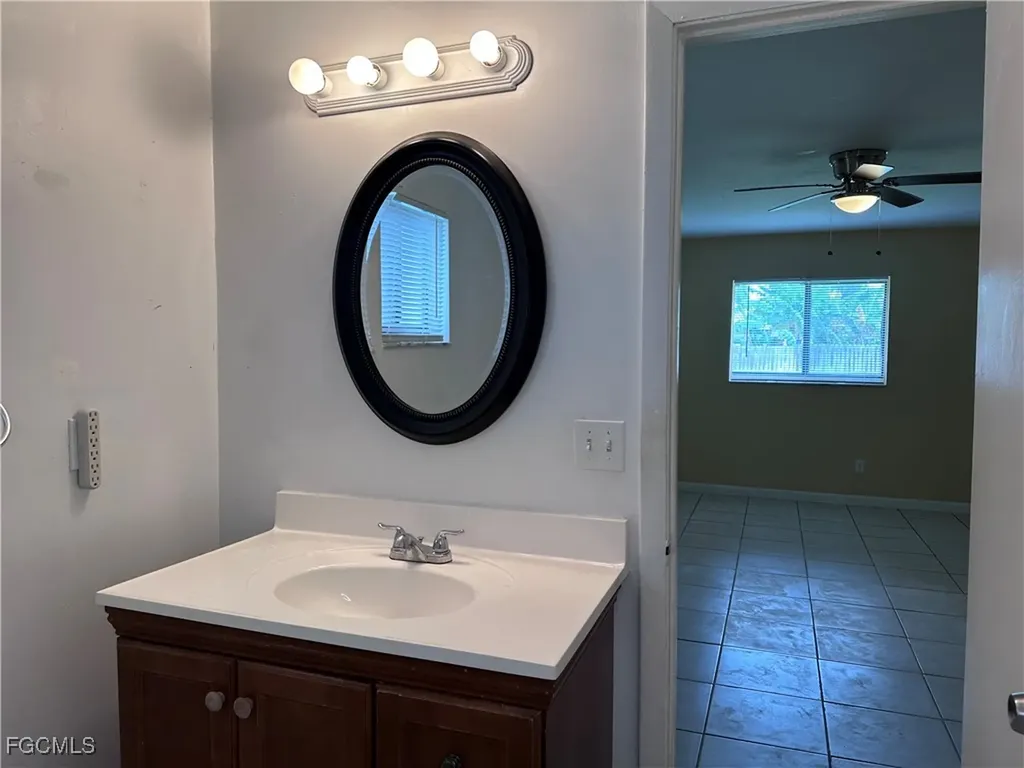 205 NE 9th Court Cape Coral FL 33909