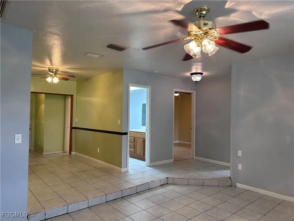 205 NE 9th Court Cape Coral FL 33909