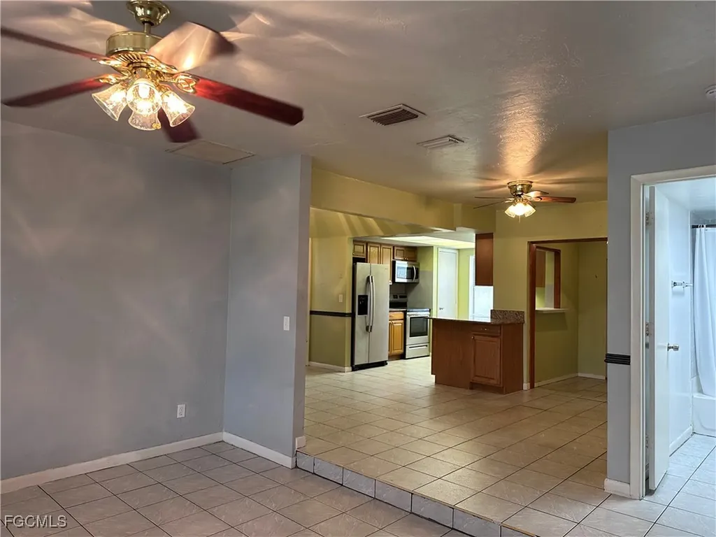 205 NE 9th Court Cape Coral FL 33909