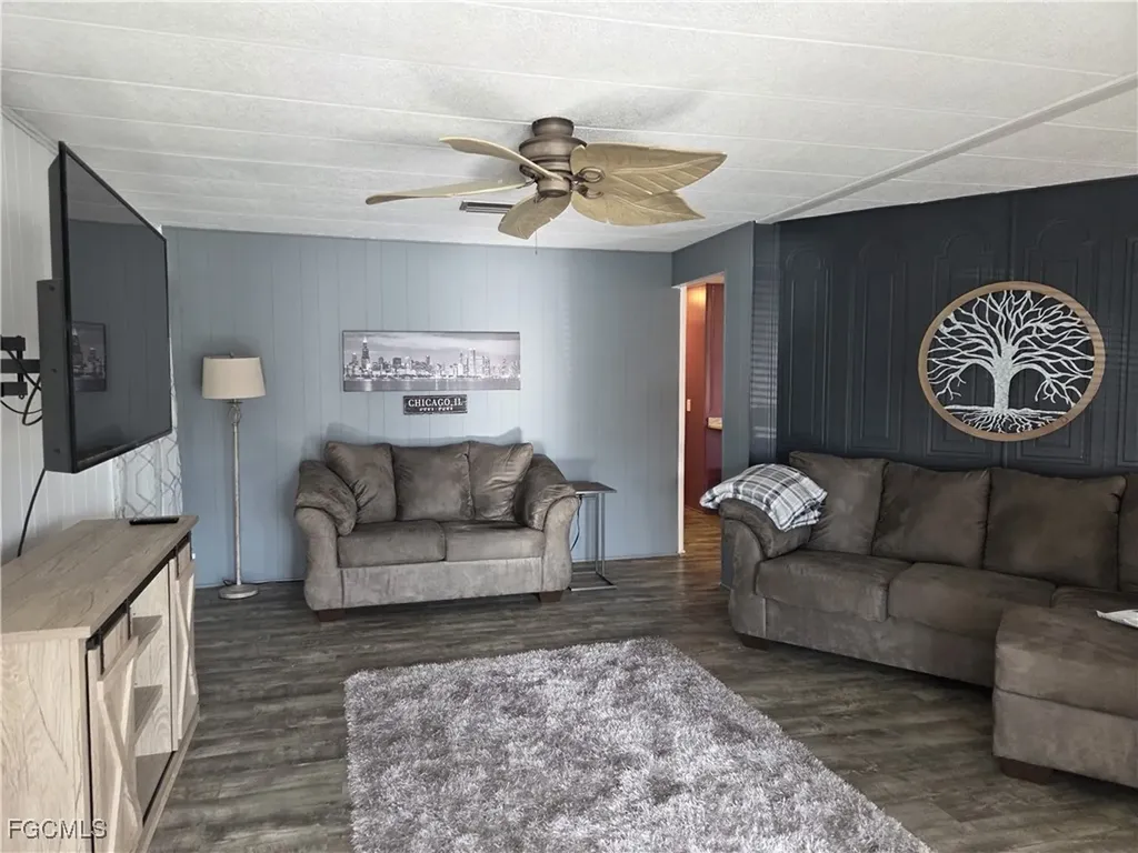 648 Future Drive North Fort Myers FL 33917