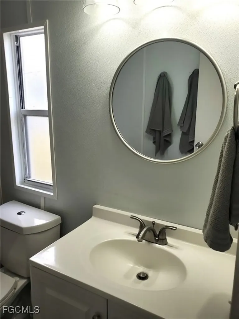 648 Future Drive North Fort Myers FL 33917