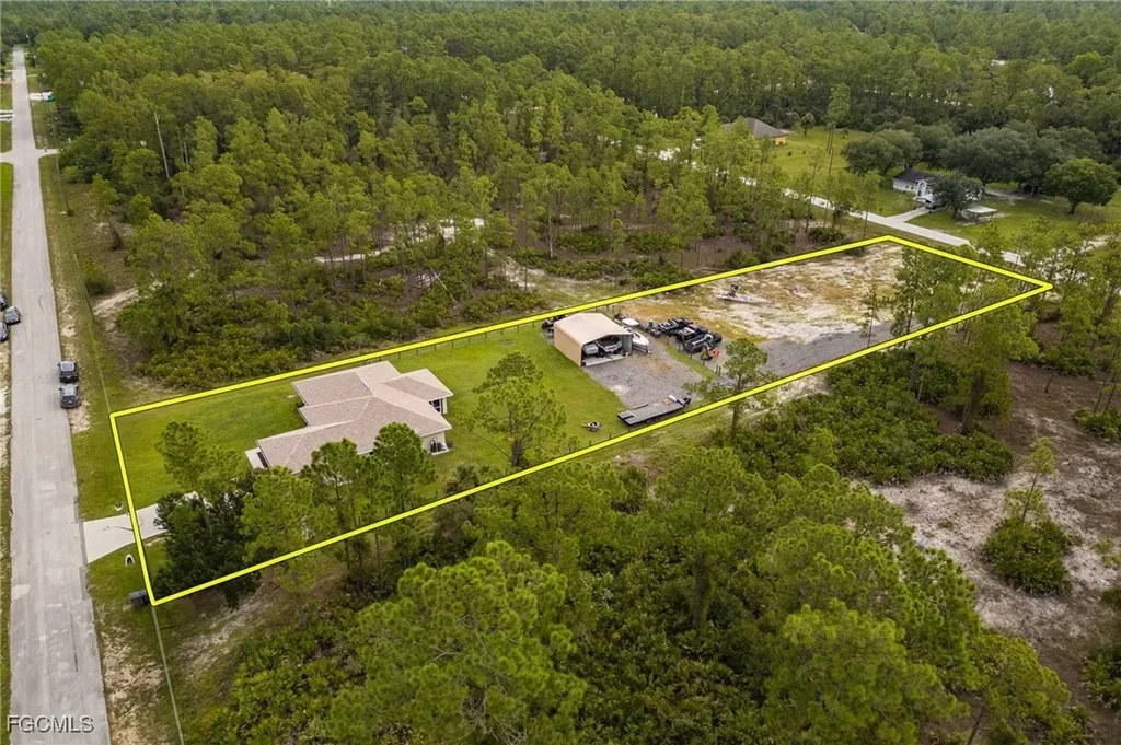 2212 Hamilton Avenue Alva FL 33920