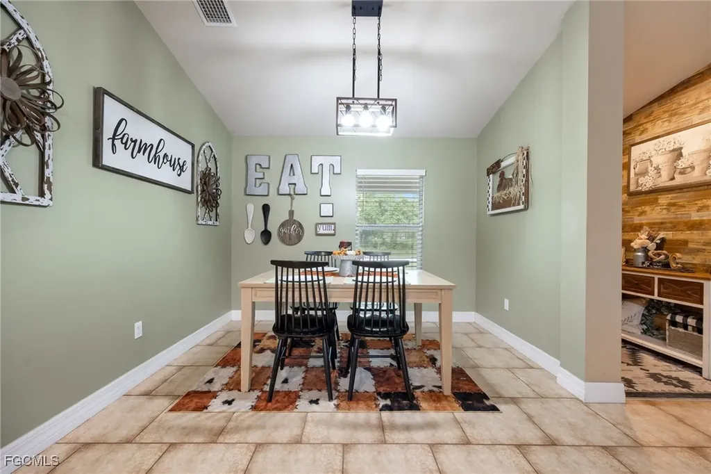 2212 Hamilton Avenue Alva FL 33920