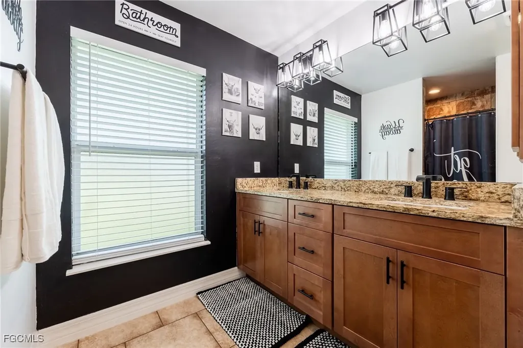 2212 Hamilton Avenue Alva FL 33920