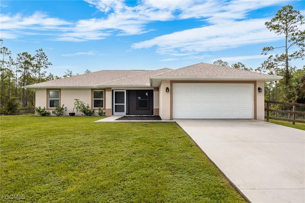 2212 Hamilton Avenue Alva FL 33920