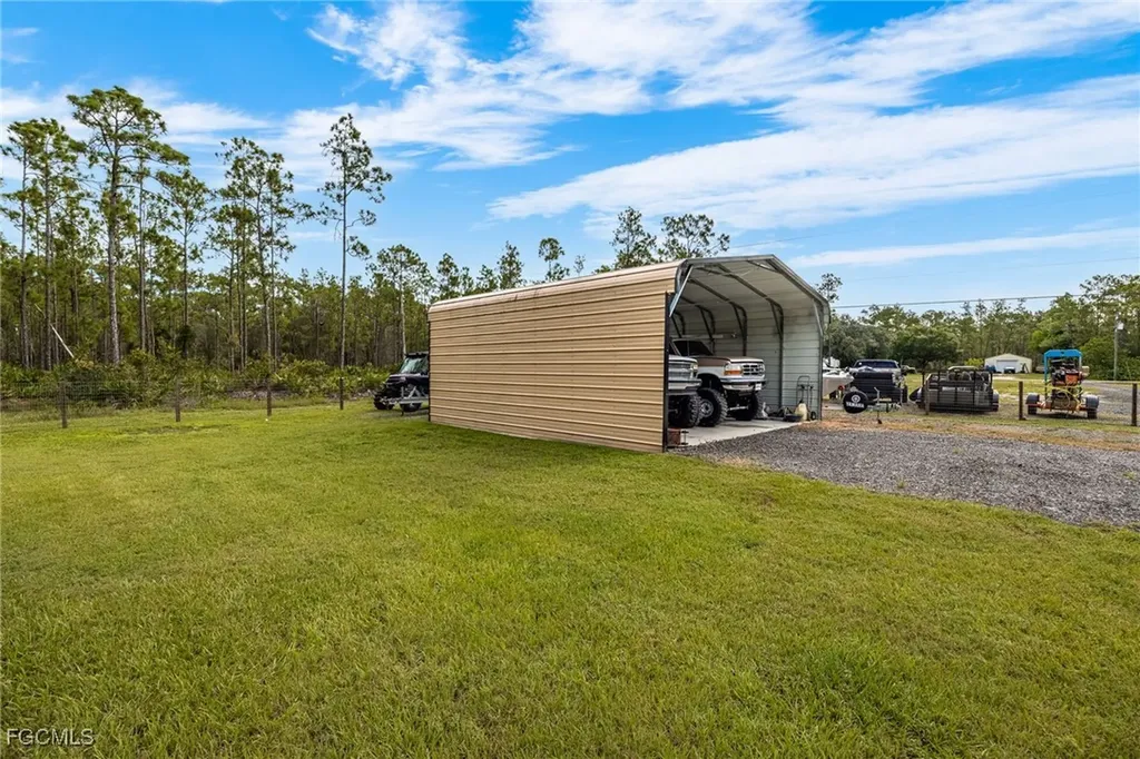 2212 Hamilton Avenue Alva FL 33920