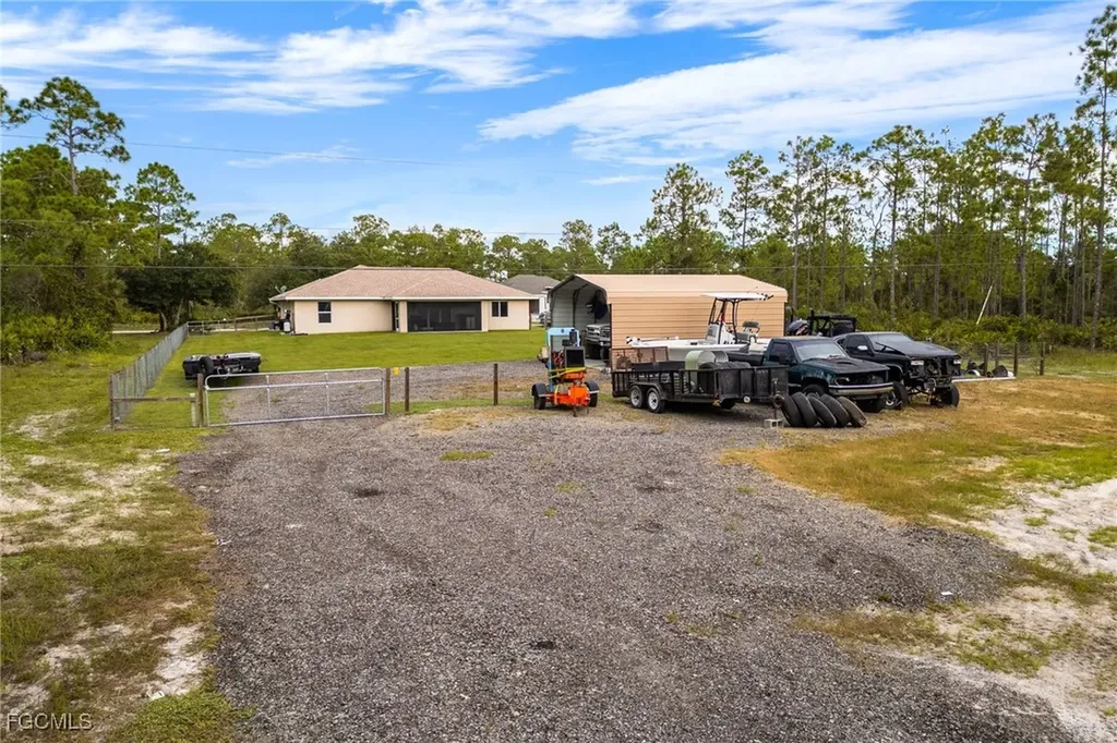 2212 Hamilton Avenue Alva FL 33920