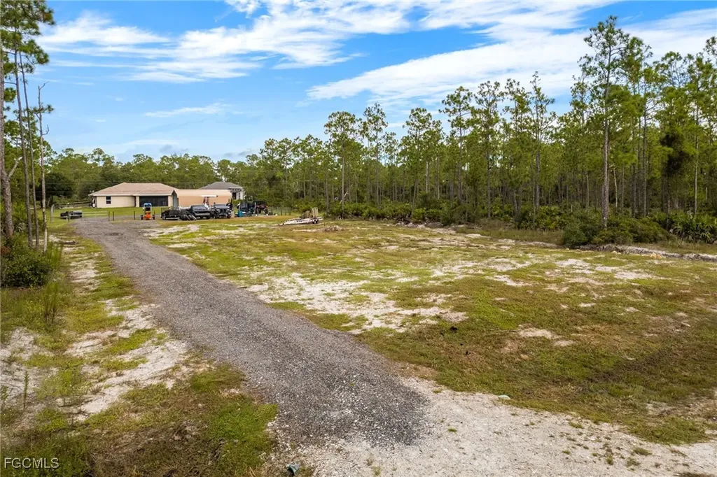 2212 Hamilton Avenue Alva FL 33920